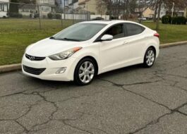 2013 Hyundai Elantra Limited: Luxury & Comfort at an Unbeatable Price ($7,495)