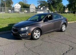 2016 Chevrolet Cruze 1LT Sedan: Tech-Savvy & Fuel-Efficient for Less ($6,499)